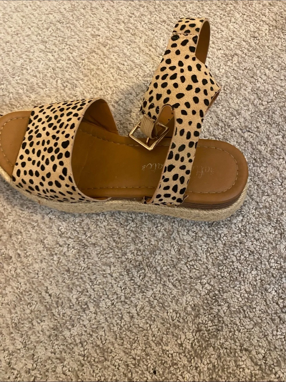 Women’s Leopard Print Tan Espadrille Sandals Size 7